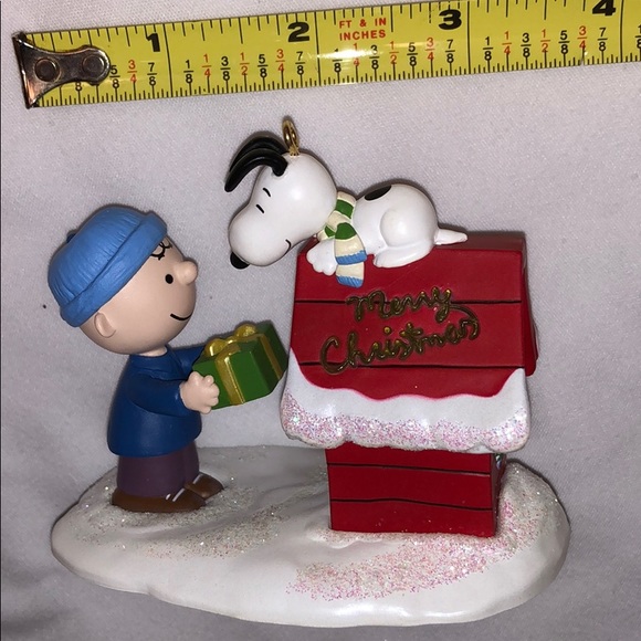 Hallmark Keepsake Ornaments Peanuts Collection - Picture 2 of 6